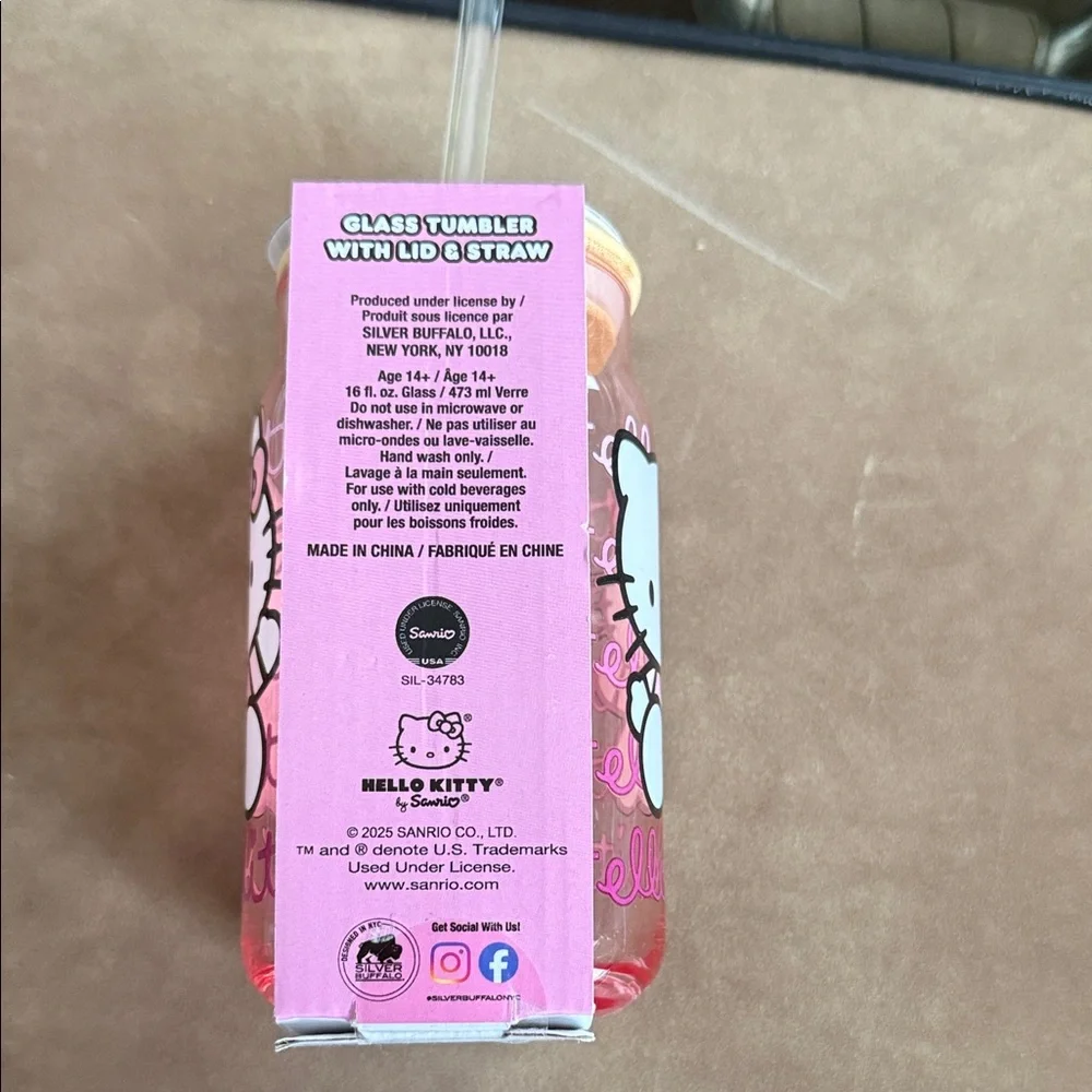 Hello Kitty Pink Glass Tumbler with Straw and Lid - Picture 2 of 4